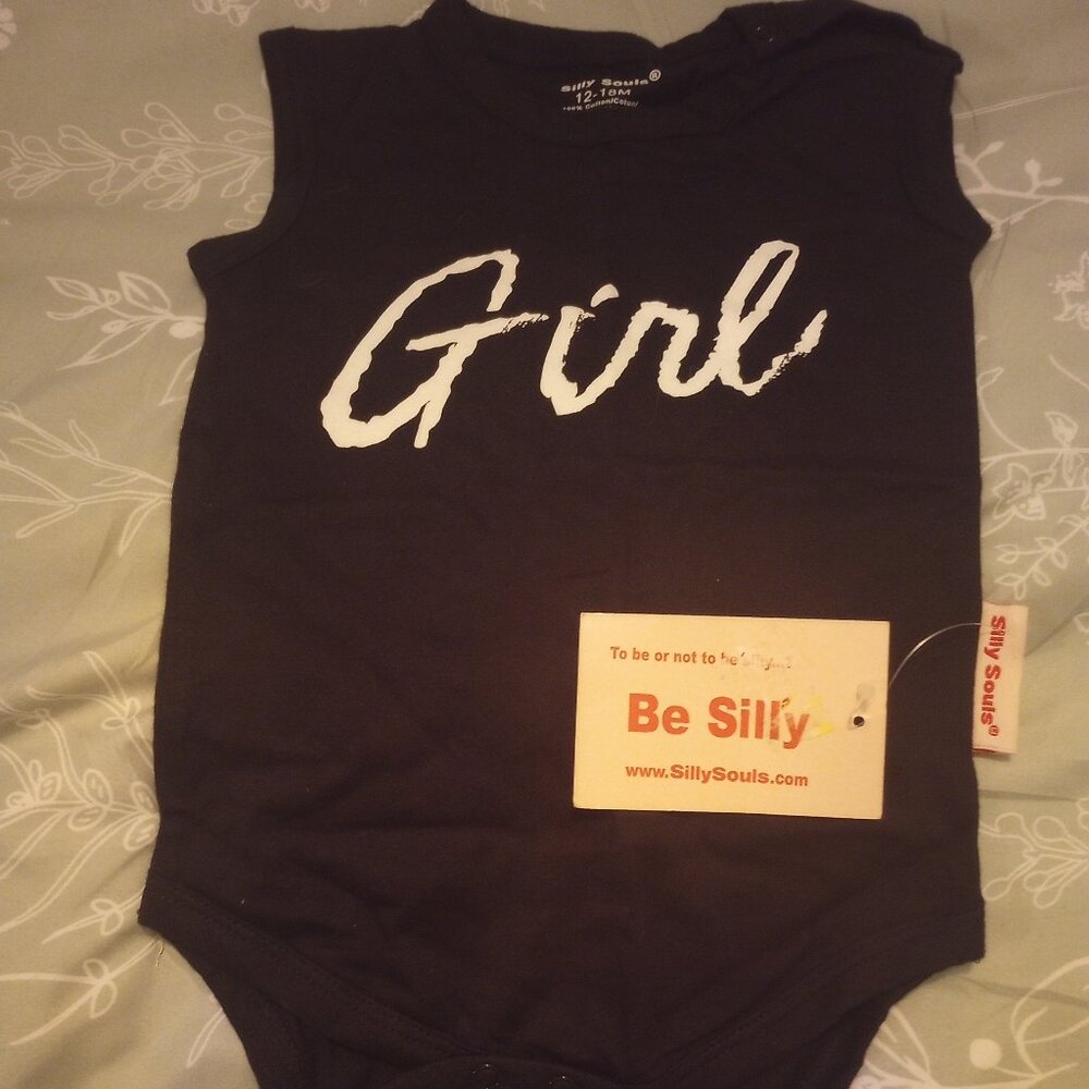 Silly souls baby girls onesie blk & wte saying! Free gift for mom! New tags!